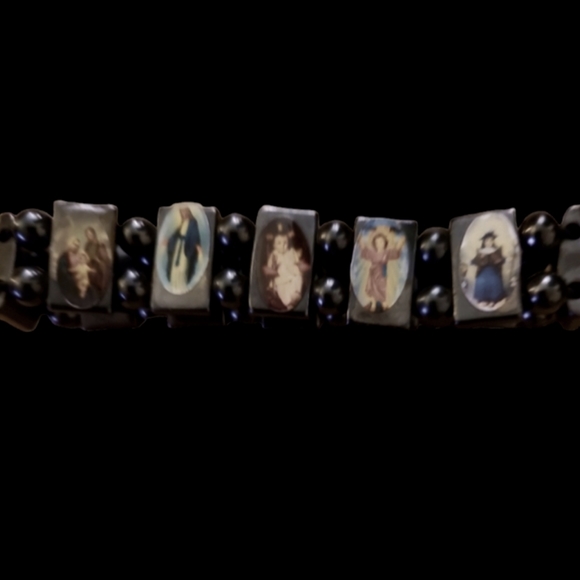 Beautiful Vintage Handmade Santos / All Saints Hematite Bracelet Lot 8 - Picture 3 of 4